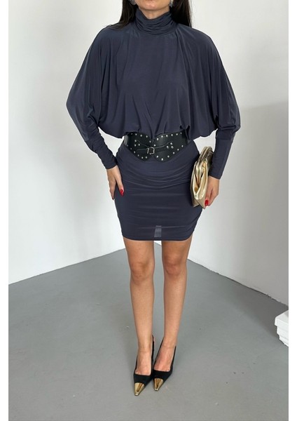 Kadın Elbise Mini Şık Kemerli Yarım Balıkçı Yaka Uzun Yarasa Kollu Dökümlü Sandy Elbise