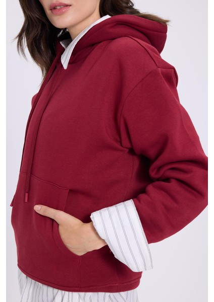 Kadın Oversize Geniş Kesim Pamuklu Yumuşak Dokulu Içi Polarlı Basic Bordo Kapüşonlu Sweatshirt modelleri