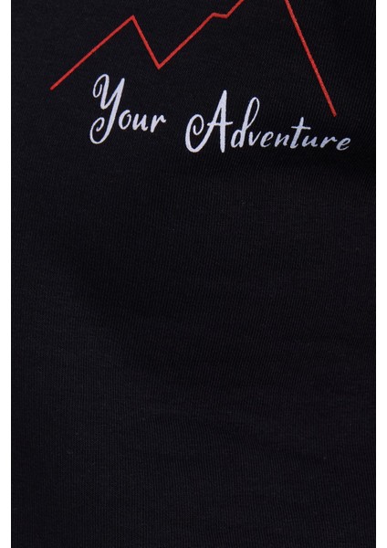 Kadın Oversize Geniş Kesim Pamuklu Yumuşak Dokulu Içi Polarlı Baskılı Siyah Kapüşonlu Sweatshirt