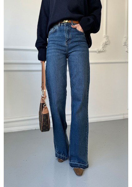 Paçası Pis Dikişli Jean- Mavi