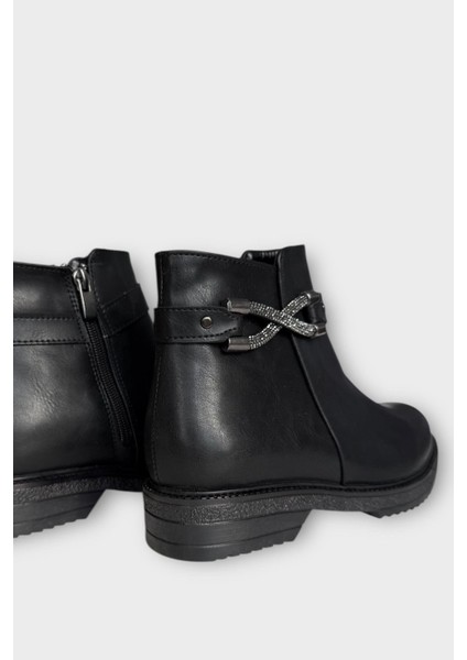 Kadın Tarz Toka Detaylı Günlük Klasik Bot Siyah - Füme indirimleri
