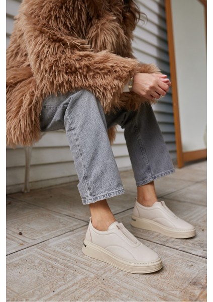 Sarr Kadın Siyah Gercek Deri Lastık Detay Casual Ayakkabi fiyatları