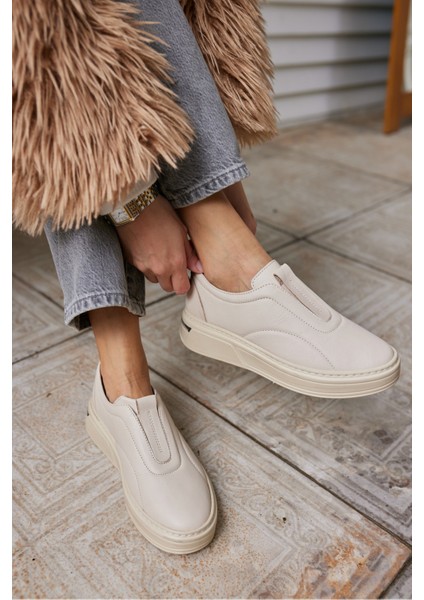 Sarr Kadın Siyah Gercek Deri Lastık Detay Casual Ayakkabi modelleri