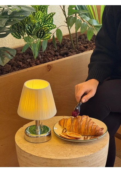 Krem Süet Kadife Kablosuz Şarjlı Masa Lambası - Alt Gümüş fırsatları