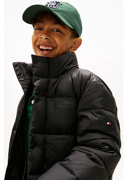 Erkek Çocuk Regular Fit Kabartma Yazı Logolu Kapüşonlu Şişme Mont - Siyah fırsatları