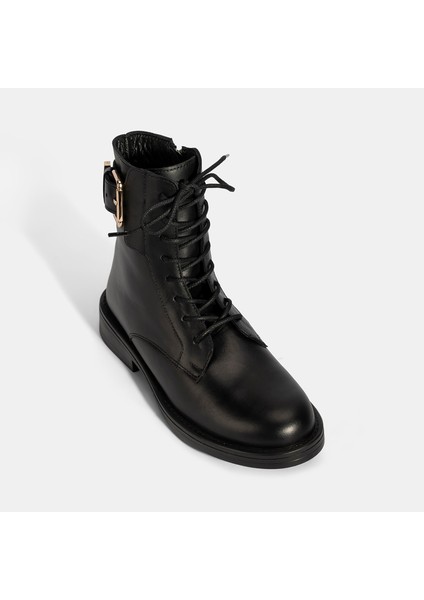 Kadın Siyah Bağcıklı Deri Postal Bot indirimleri