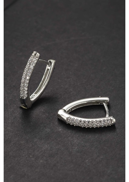 Zirkon Taşlı J Gümüş Küpe fırsatları