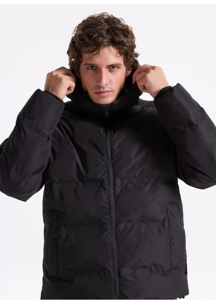 Jack&jones 12278749 Jjesoho Puffer Hood Black Erkek Mont fırsatları
