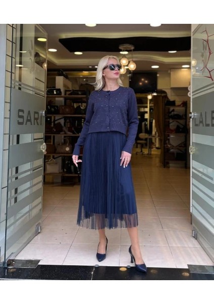 Inci Detaylı Piliseli Tül Elbise