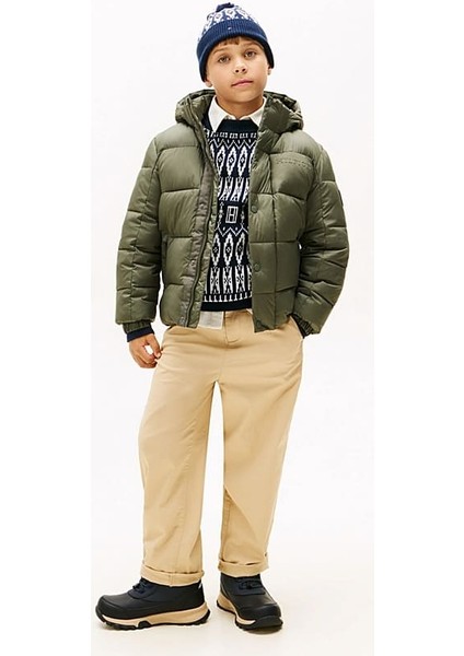 Erkek Çocuk Kabartma Yazı Logolu Kapüşonlu Şişme Mont - Haki modelleri