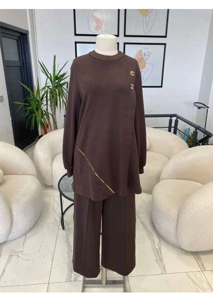 Nuss Fermuar Detaylı Kahverengi Takım