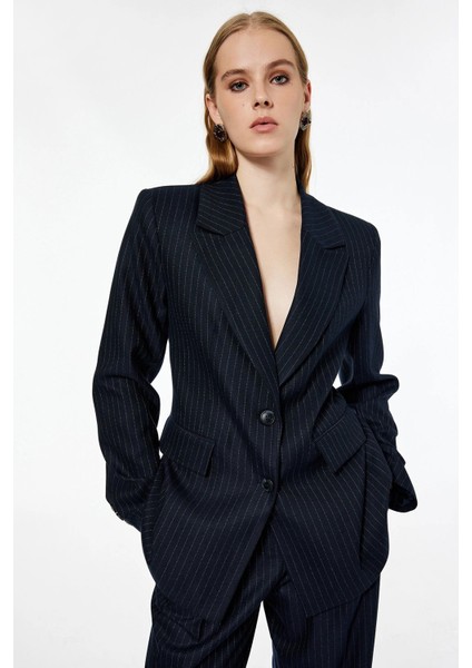 Kadın Koton x Melis Ağazat - Uzun Kollu Cepli Çizgili Oversize Blazer Ceket 6WAK50032EW