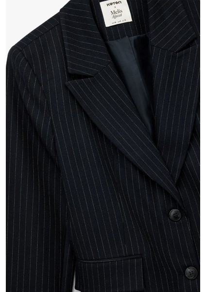 Kadın Koton x Melis Ağazat - Uzun Kollu Cepli Çizgili Oversize Blazer Ceket 6WAK50032EW modelleri