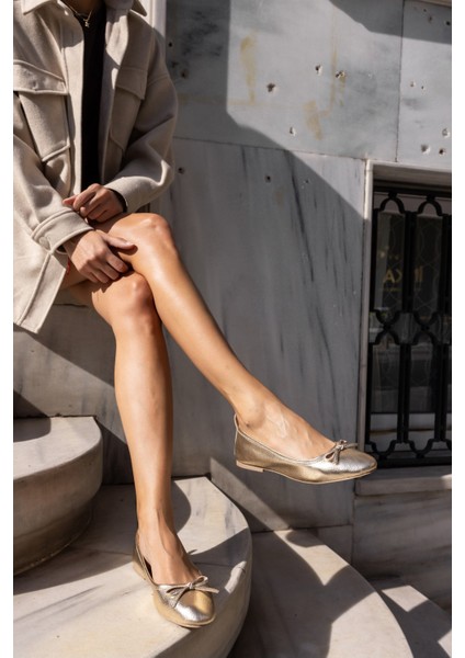 Lumbo Kadın Siyah Leoapar Garnılı Babet fiyatları