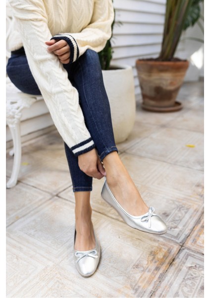 Lumbo Kadın Siyah Leoapar Garnılı Babet