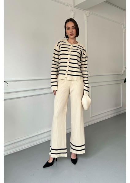 Silver Düğmeli Triko Takım Ekru