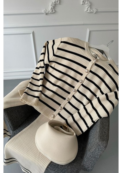 Silver Düğmeli Triko Takım Ekru