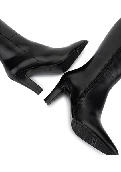 Kadın Hakiki Deri Siyah Deri Topuklu Çizme 33 9000 Bn Czm SK25-26 Sıyah Dr fırsatları