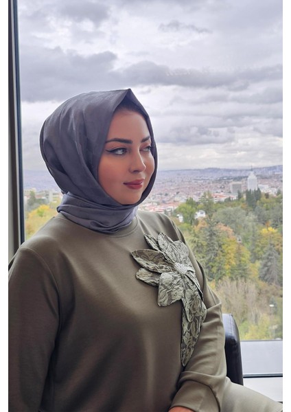 Kadın Dikme Çiçek Detaylı Tesettür Takım indirimleri
