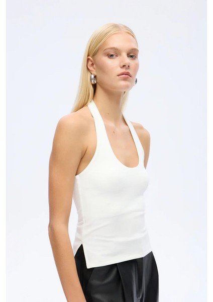 Kadın Sırt Dekolteli Halter Yaka Basic Bluz Ekru