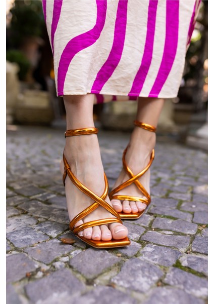 Olge Kadin Fusya Bantli Topuklu Sandalet