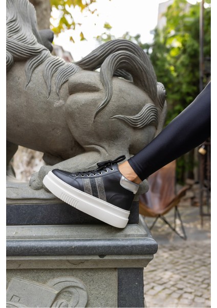 Tobers Kadın Siyah Taş Detay Sneaker indirimleri
