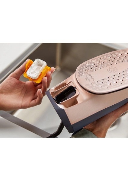 Azur 8000 Serisi Buharlı Ütü Optimaltemp Teknolojisi ile Kumaşa Göre Isı Ayarı – 3000W 260G Şok Buhar•dikey Buhar Fonksiyonu+ Şarjlı Hav Yün Temizleyici