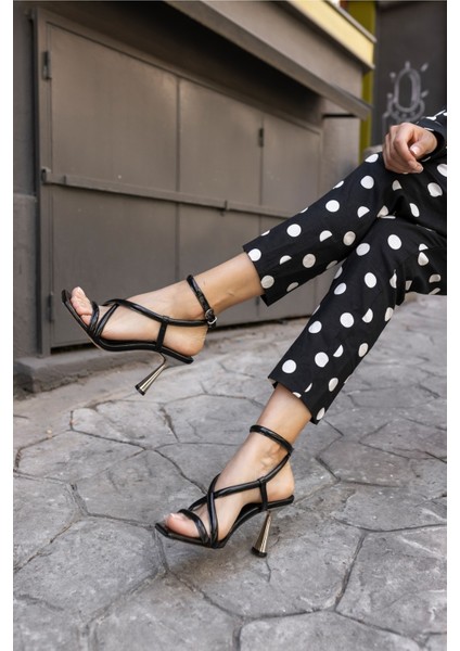 Olge Kadin Fusya Bantli Topuklu Sandalet