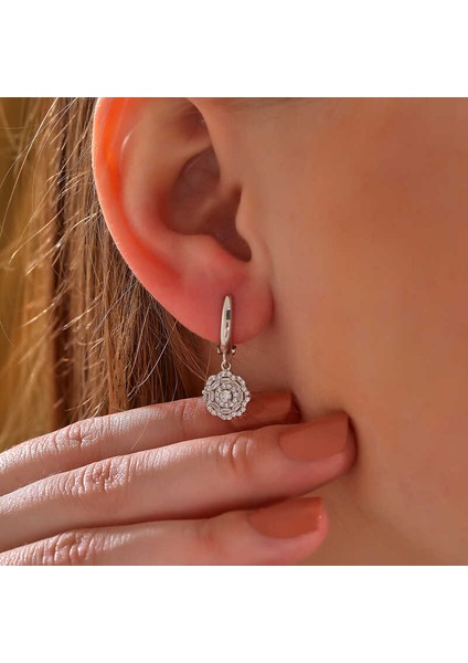 Gümüş Zirkon Taşlı Çiçek Kadın Küpe fiyatları