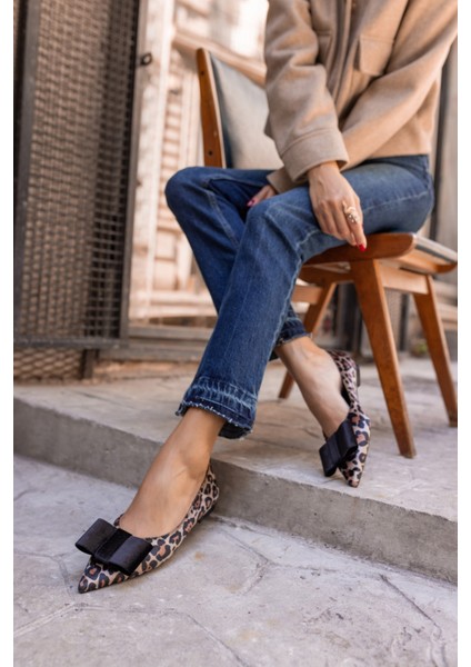 Davison Kadın Leopar Siyah Garnili Babet