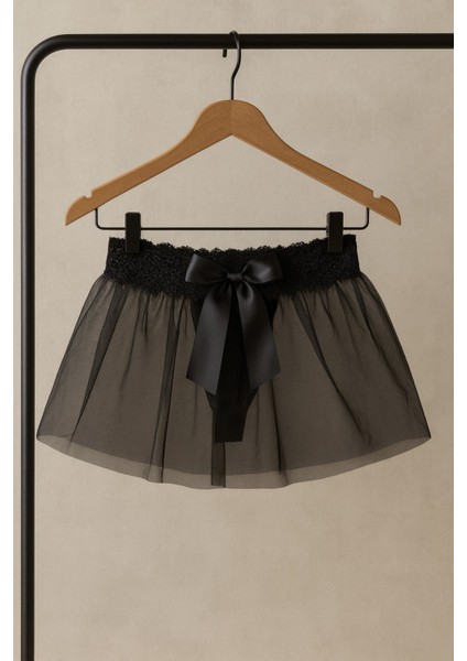 Amoea Siyah Dantelli Kilot