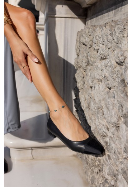 Vargas Kadin Altın Siyah Parçali Babet fırsatları