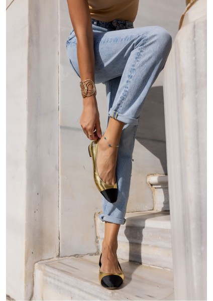 Vargas Kadin Altın Siyah Parçali Babet fırsatları