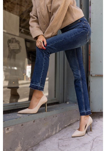 Moli Kadın Bej Suet Galvanız Okçeli Topuklu Stıletto