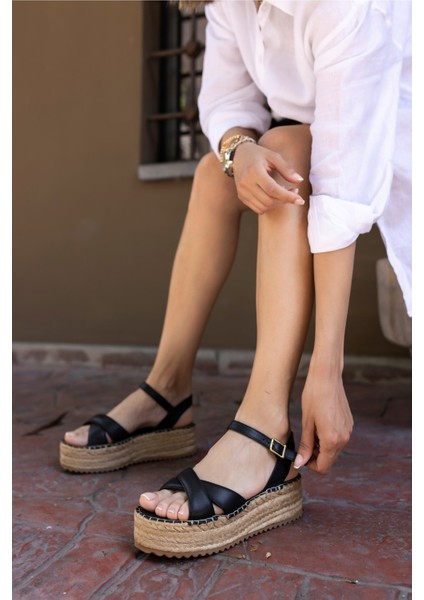 Rossa Kadin Bej Gercek Deri Hasir Sandalet fırsatları