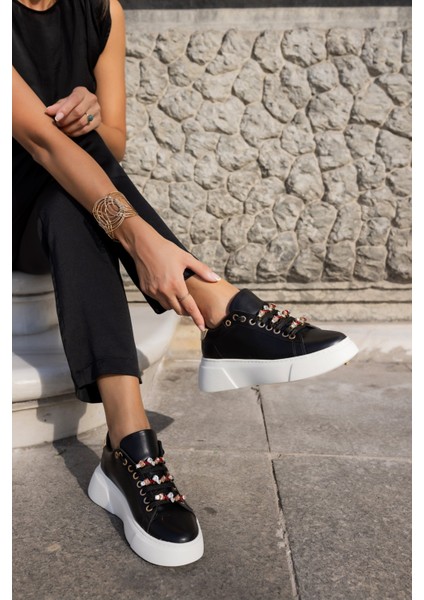 Donald Kadın Beyaz Bagcık Taş Detay Sneaker