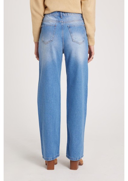 Kadın Regular Fit Klasik Kesim Pamuklu Bol Paça Mavi Jean Pantolon