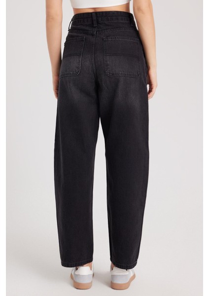 Kadın Regular Fit Yan Cepli Baggy Balon Siyah Jean Kot Pantolon