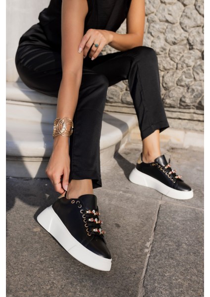 Donald Kadın Beyaz Bagcık Taş Detay Sneaker indirimleri