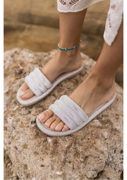 Zeus Kadın Gumus Taş Detay Komple Terlık fiyatları