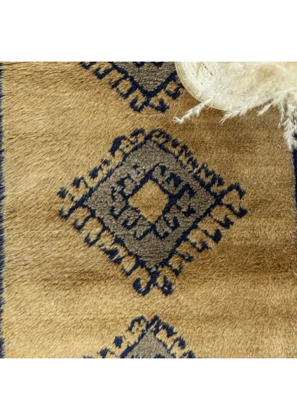 Blair Ilkel Tasarımlı Tülü Halı 105X175 cm modelleri