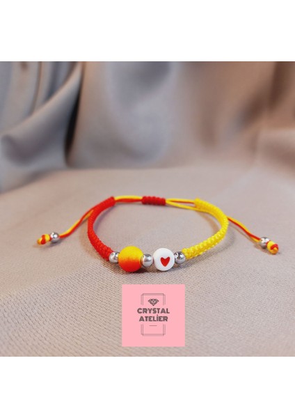 Galatasaray Temalı Makrome Bileklik - Sarı Kırmızı Kalp Boncuklu El Yapımı Unisex Taraftar Bileklik - Galatasaray Bileklik - Taraftar Bileklik - Makrome Bileklik - Sarı Kırmızı Bileklik