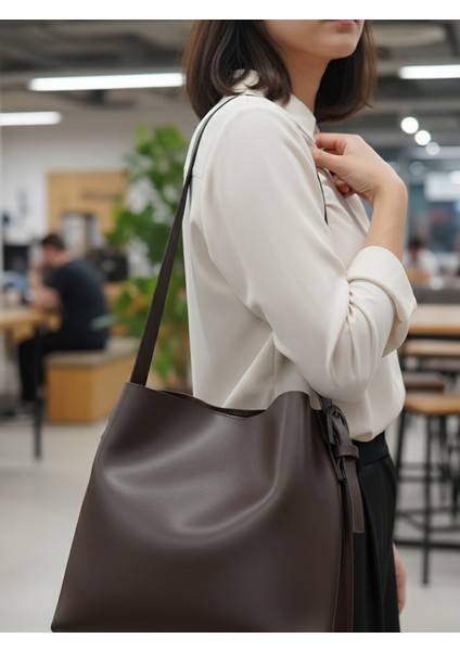 Terra Kemerli Omuz Çantası fiyatları