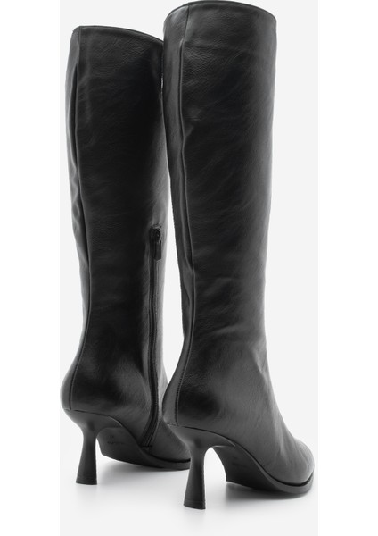 Kadın Sivri Burun Yarım Fermuarlı Ince Topuklu Çizme Lavisa Siyah