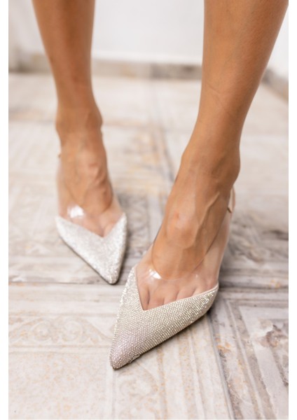 Leandro Kadın Bej Seffaf Taşli Topuklu Ayakkabi fiyatları