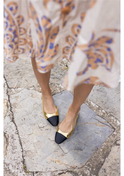 Sasha Kadın Altın Siyah Garnılı Babet