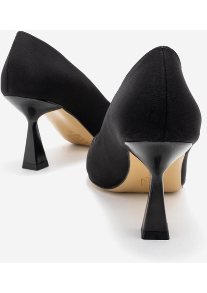 Kadın Ön Uzun Tokalı Topuklu Ayakkabı Siyah Zra fırsatları