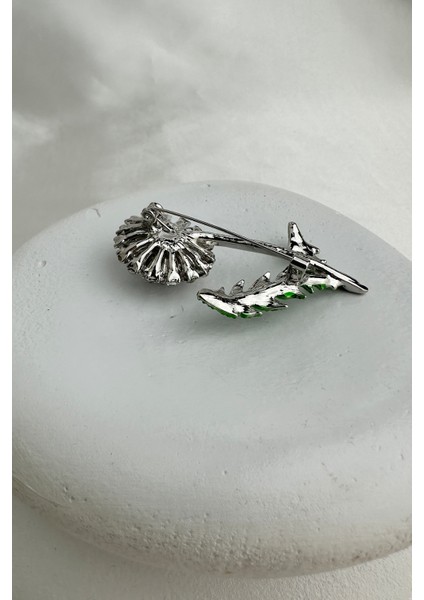 Yeşil Yaprak Detay Taşlı Çiçek Motif Broş (6cm) modelleri