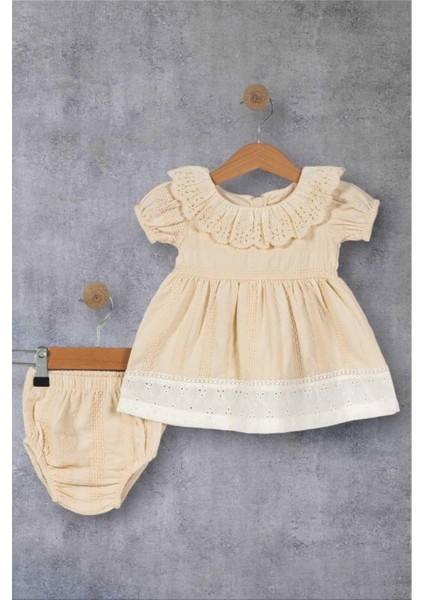 Kız Bebek Güpürlü Kendinden Desenli Kumaş Külotlu Elbise 2 Parça Takım Bayramlık Doğum Günü Mevlüt