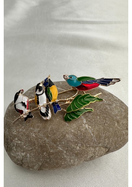 Altın Sarısı Renkli Yaprak Detay Kuşlar Broş (6cm) fırsatları